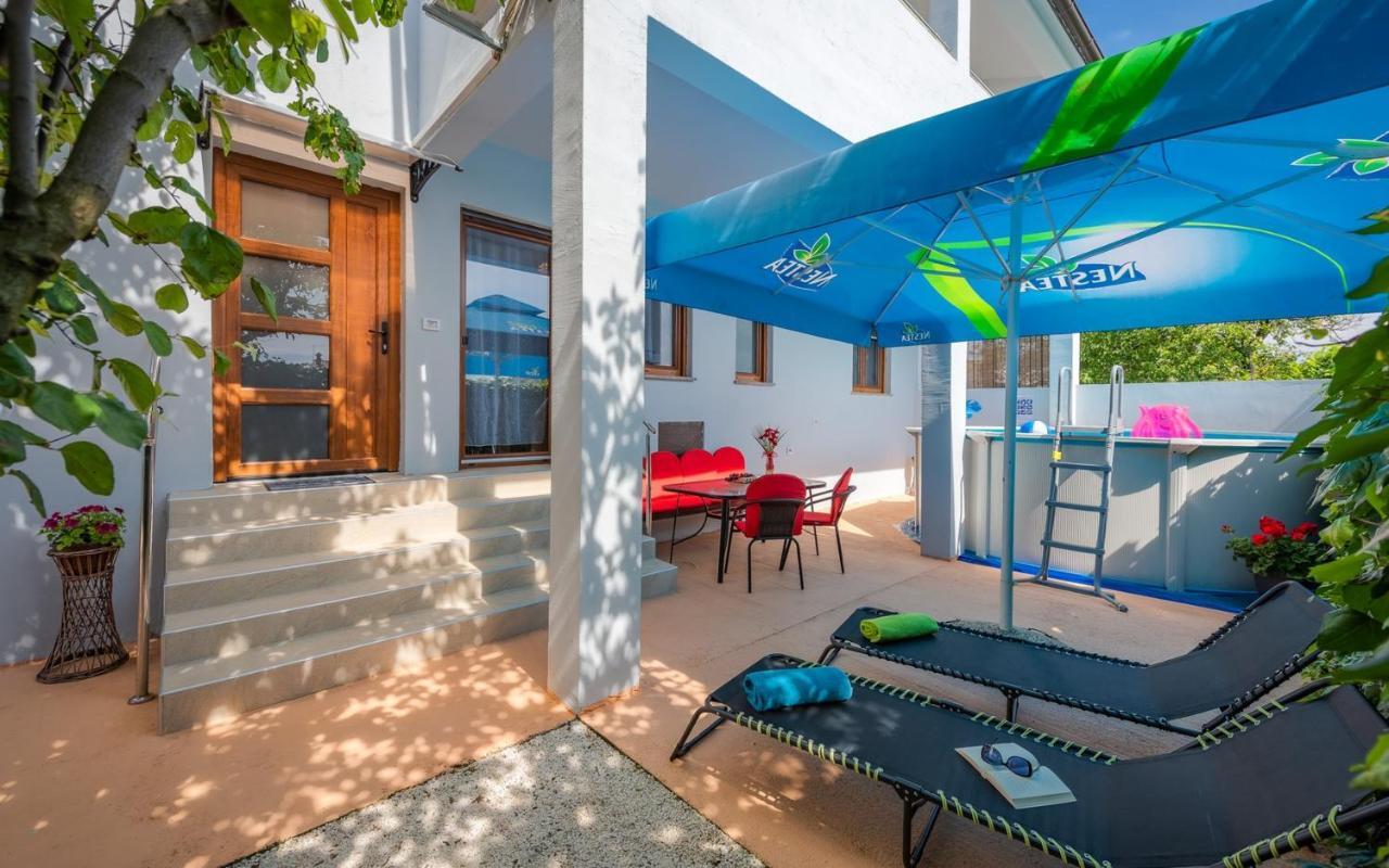 The Willow Garden Apartment House Marčana Exterior foto